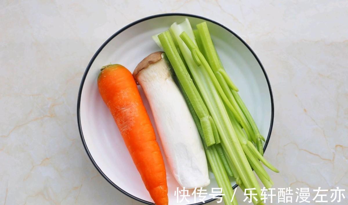 鲜美|3种素菜搭配在一起炒,鲜美又营养,味道清新爽口,给肉都不换