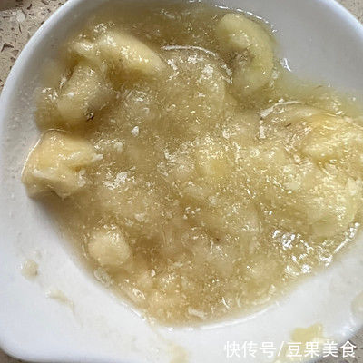 超级简单的香蕉巧克力蛋糕，赶快get起来