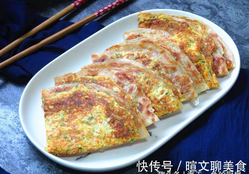 更香|手抓饼别煎着吃了，这样做更香更营养，我家一周做几次，次次光盘
