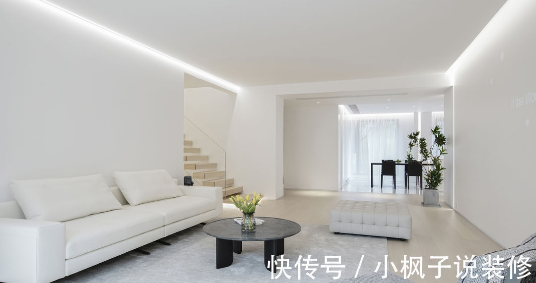 客餐厅|有一说一,还是极简风最耐看!看她家客餐厅,真大气