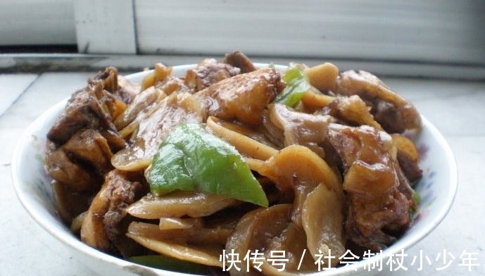 土豆片|末伏多晒些土豆干,到冬天炖肉炒肉,比新鲜土豆都美味,教您方法