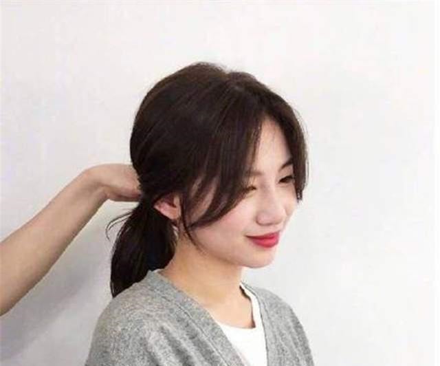 发型 别被发型毁了造型,看起来充满了“大妈感”,换发型推荐这几种