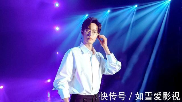 肖戰(zhàn)晚會(huì)花絮被放出，炸場(chǎng)演出的背后讓人心疼，獲活動(dòng)方高度評(píng)價(jià)