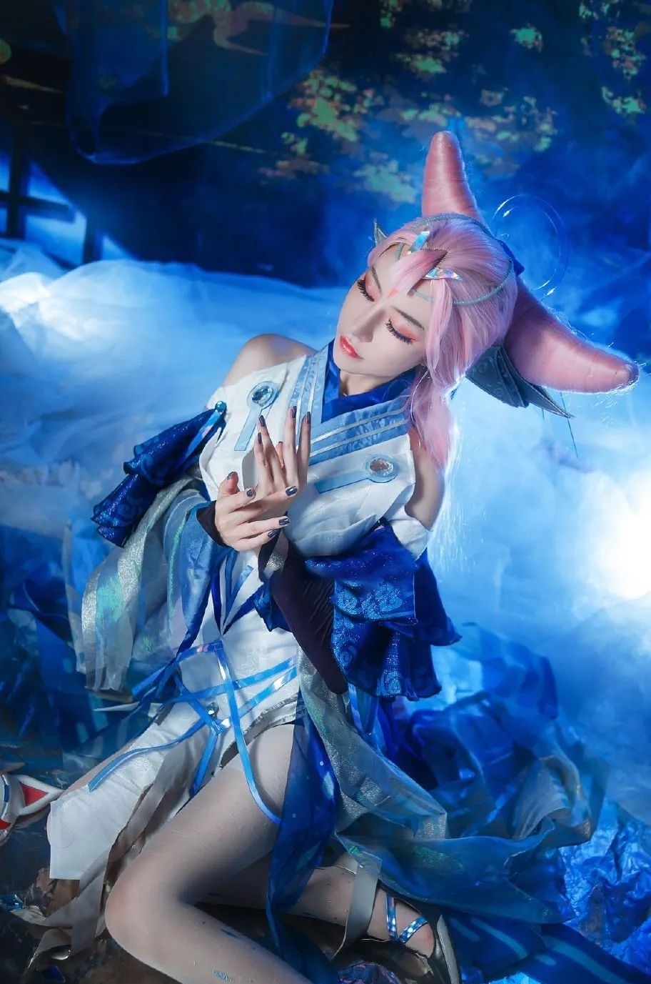 王者荣耀|cos:王者荣耀貂蝉猫影幻舞cos正片@淼唯
