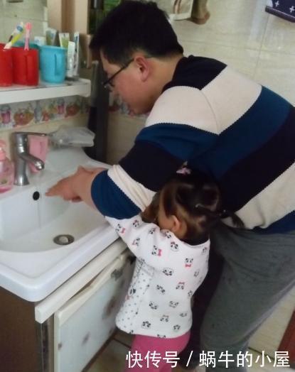 重症监护室|男孩生吃黄瓜进医院,抢救10天换血7次,背后原因让网友警醒