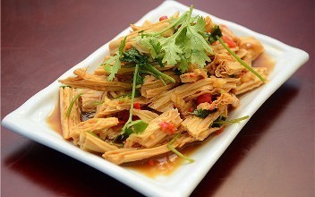 腐竹丁|腐竹油炸等于是白吃,营养专家教你正确营养吃法,一上桌全抢光!