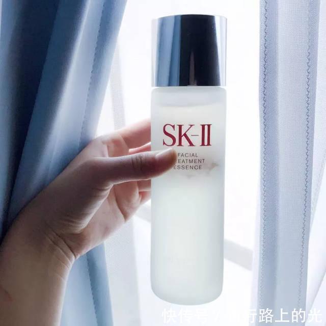 断货王|那些“断货王护肤品”太坑了，粉水、黄油均上榜，用完长痘还过敏