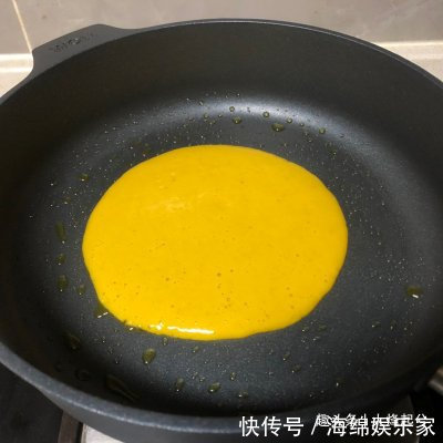 烤南瓜|奶香南瓜鸡蛋饼的懒人做法，简单美味