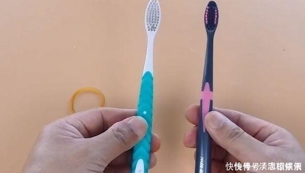 两个旧牙刷绑在一起太厉害了，我也是今天才知道，实用
