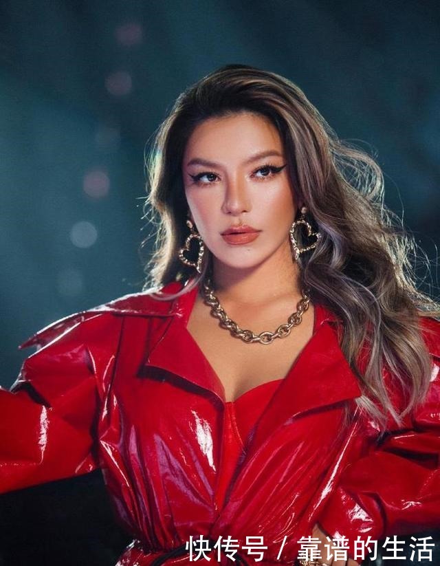 “初代超女冠军”安又琪,揭开了职场残酷真相!