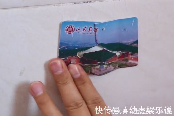变废为宝|家里的废旧卡片不要扔,剪一刀放在家里超实用,家家户户都能用!