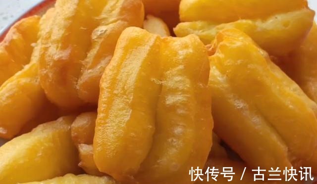不加泡打粉，不用巩，教你做健康油条，2个关键步骤，蓬松又酥脆
