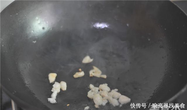 真鸭血|它是“人体清道夫”,隔三差五吃1次,清肝排毒,熬夜的人多吃