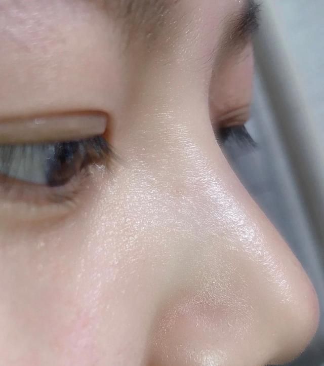 经常不“洗脸”的女人,皮肤都成什么样了?看这几点就很清楚!