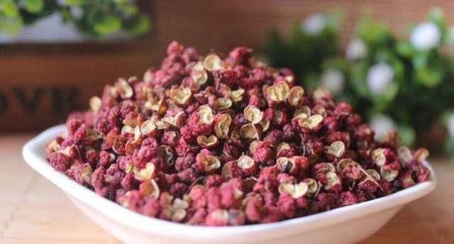 泡水|女人常用花椒泡水喝,身体可能收获4个好处