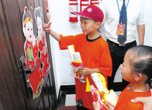 三观|“你家WIFI密码怎么改了万一我孩子考不上清华,你负责吗”