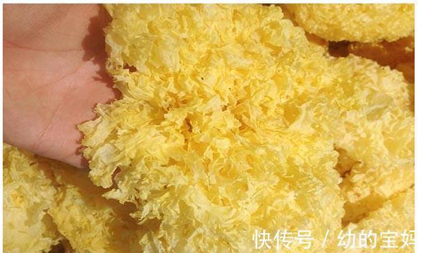 银耳是用热水还是冷水泡呢?选择银耳有方法,下面教教大家吧!