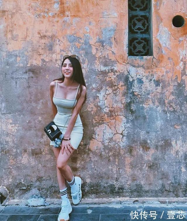 tr越南健身网红练出“耳机腰”,完美腰臀比0.7,减脂方式很独特!