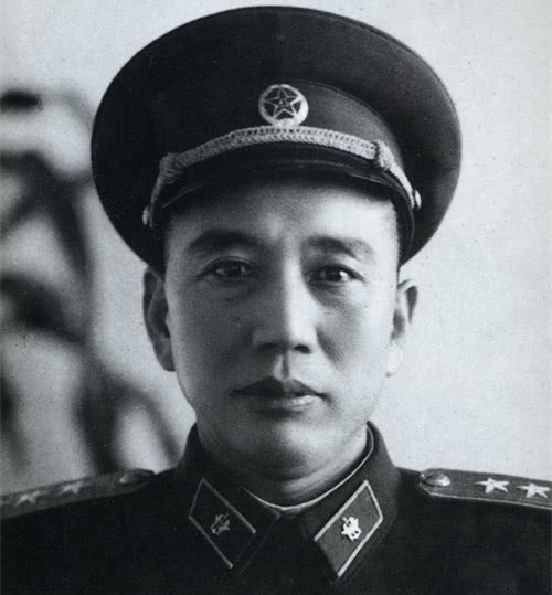 司令员|西北野战军成立之初，四大纵队，都是谁担任纵队司令员
