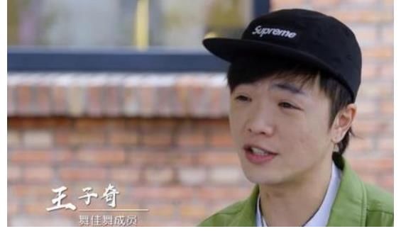 这就是街舞4|《街舞4》推迟到8月播出，高强度惹争议，有必要熬大夜录制吗？