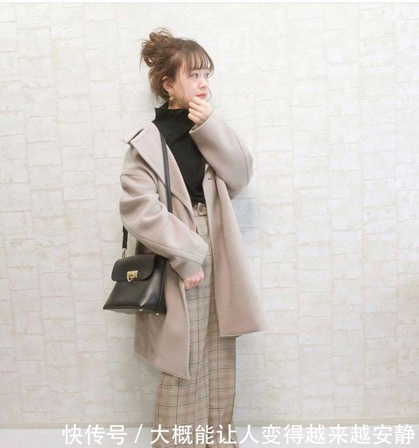 厚外套+高腰裤=冬季最火显高套路，保暖又时尚超显腿长！！