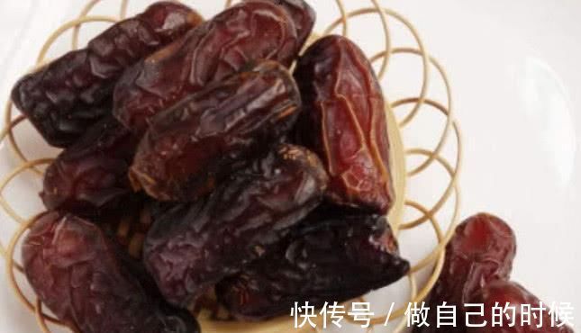 椰枣|幽门螺杆菌的“杀手”, 每天用它泡水喝, 杀菌养胃, 远离老胃病