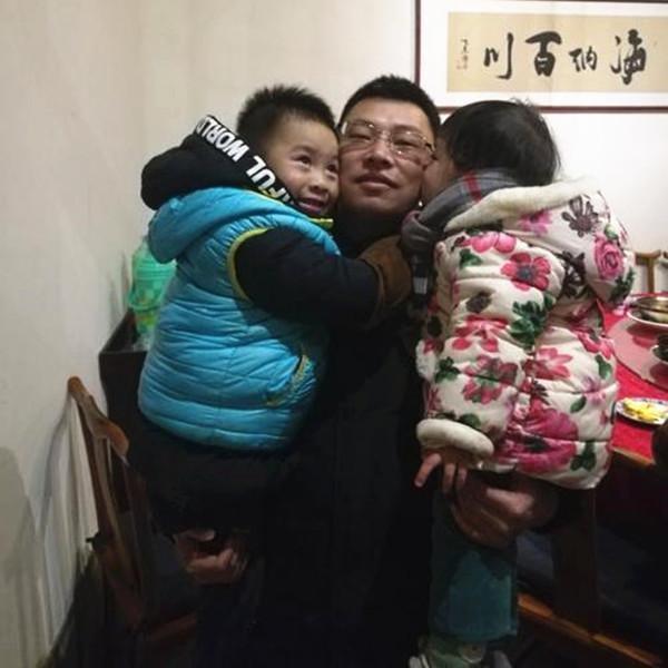 付钦|爸爸姓“付”,给双胞胎起的这对名字,老师上课点名从来不敢叫