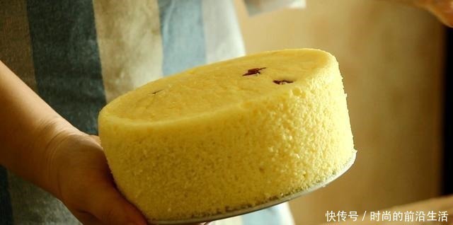 最简单的蛋糕做法,不用烤箱电饭锅,蒸一蒸,蓬松宣软不上火
