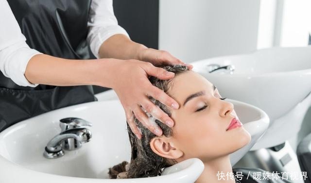 头发隔多久洗一次最好?很多人还不知道,难怪头发越掉越多