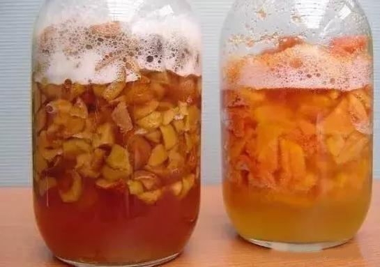 爆盆|花盆土壤“黏成块”,3种“酸水”浇下去,3天变疏松,爆盆快