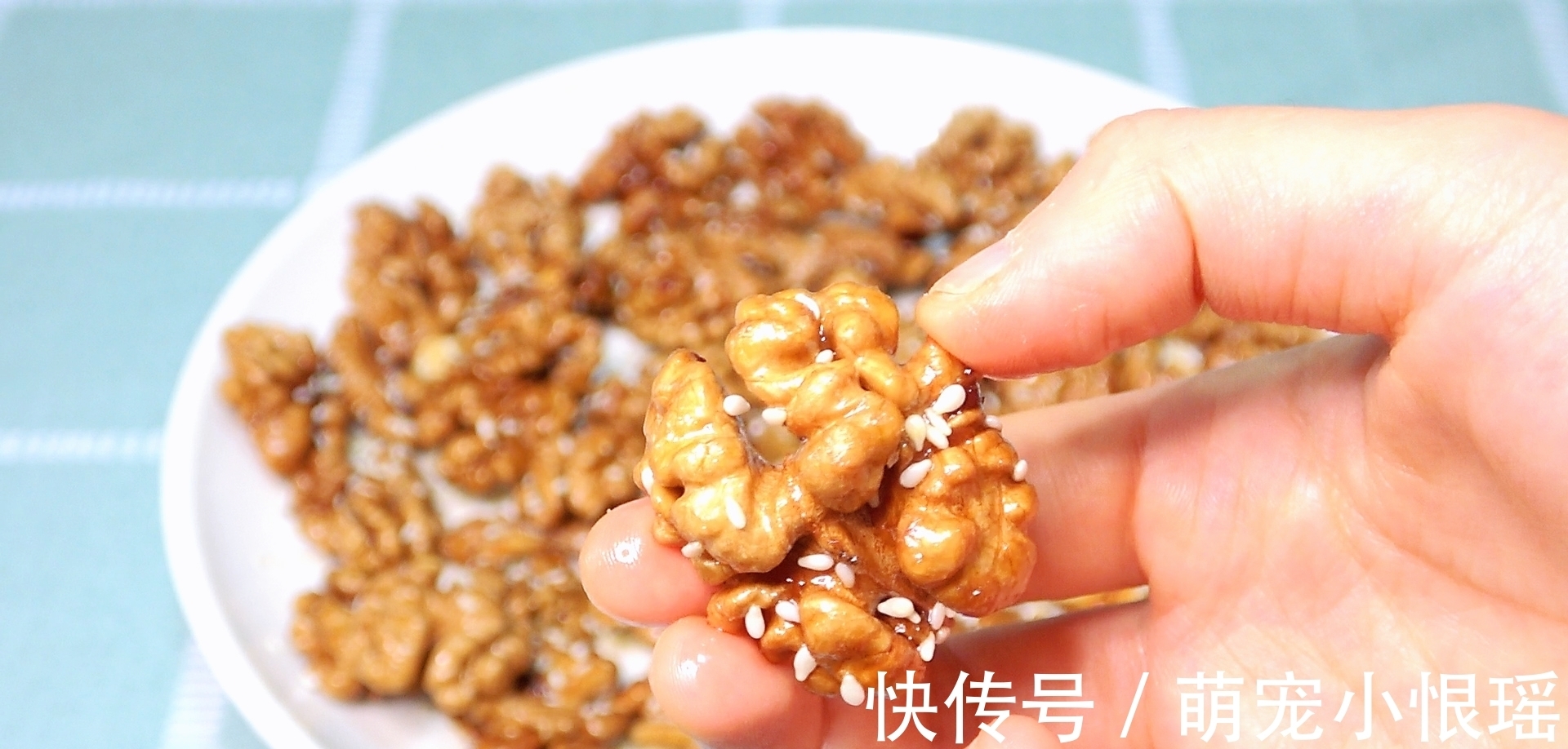 核桃放进锅里蒸5分钟，想不到这么厉害，很多人都不懂，长见识了