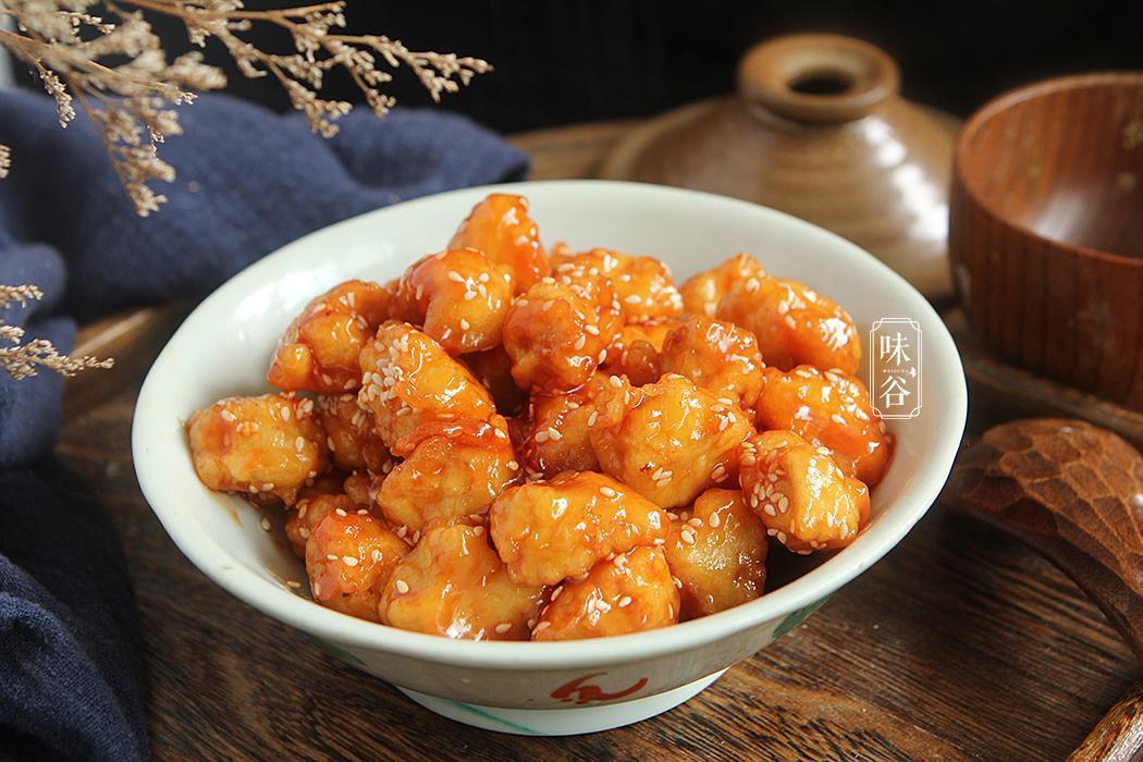 教你做一道茄汁鸡块,酸甜开胃,皮酥肉嫩,上桌瞬间就抢光