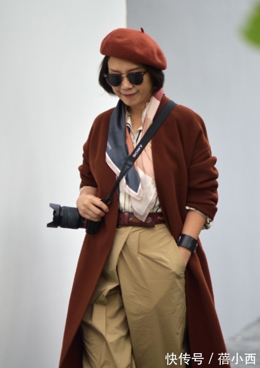 女人|年过40的女人要怎么穿才得体?一看版型、二看搭配,早学早有气质