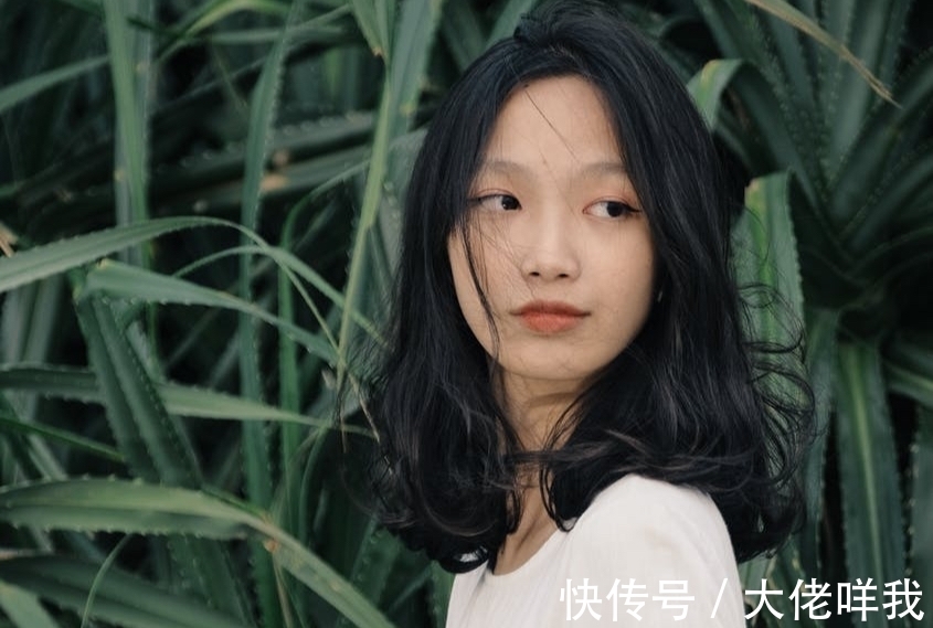 |丈夫出轨,情人欲看原配笑话却反被给500块服务费:我还得谢谢你