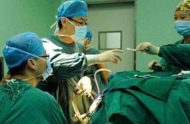 尴尬|很多医院安排男医生接生,不会看到产妇隐私吗?听听医生的解释