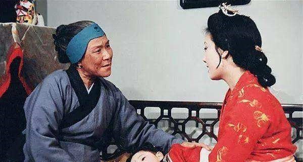 红楼梦&《红楼梦》里,刘姥姥二进荣国府说的“雪下抽柴”的故事有何隐喻!