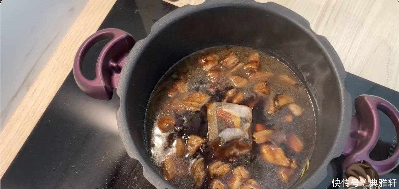 羊肉不止可以做烧烤，其实炖着吃更香，教你做超下饭的红烧羊肉