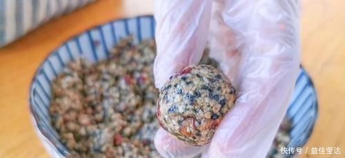 汤圆不要水煮了,教你新吃法,比水煮简单,比油炸香,上桌抢着