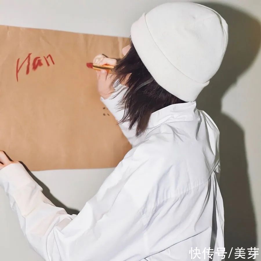 今年的七月是夏日迟迟 树影流动|今日头像 | 树影