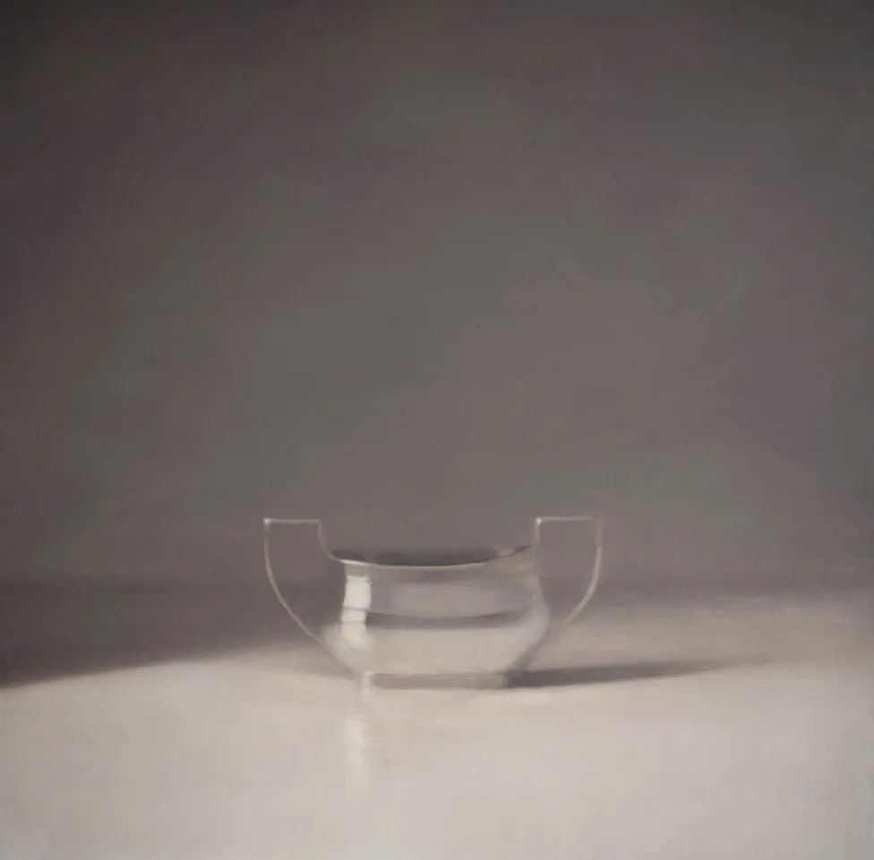 孤独感#柔和的光影和质感,她的静物画散发着一种孤独感!