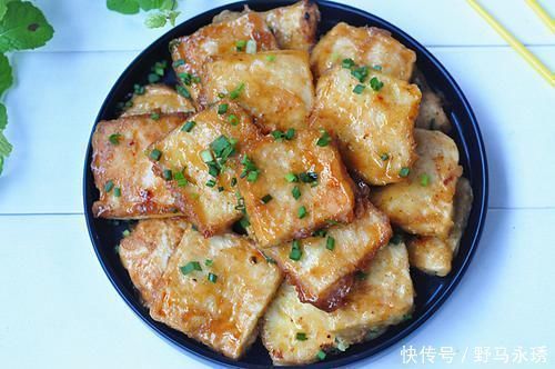 中国人|煎豆腐,直接下锅大错特错!多加一步,豆腐不碎不粘,焦香鲜嫩!