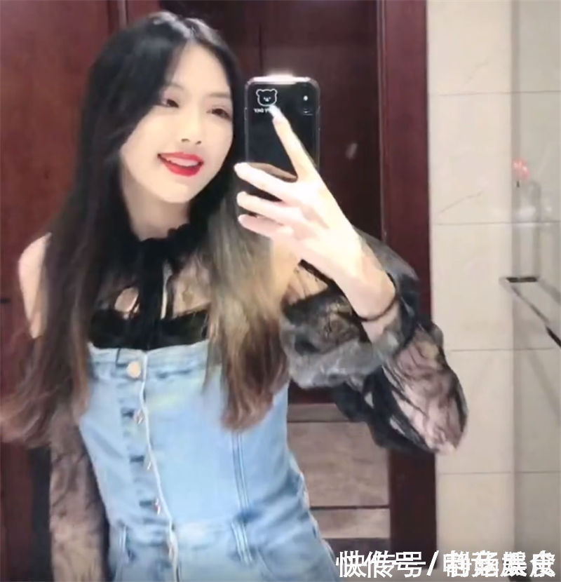 du腐团儿新COS不露脸,粉丝却凭一点认出她!同为女神吉祥不服气了