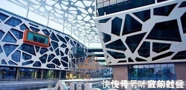 段永平|拼多多销售额高达594亿，发展高峰期黄峥却宣布退休，怎么回事？