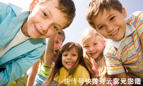 孩子|孩子先喝饮料后付款,超市要求10倍赔偿,家长的做法亮了