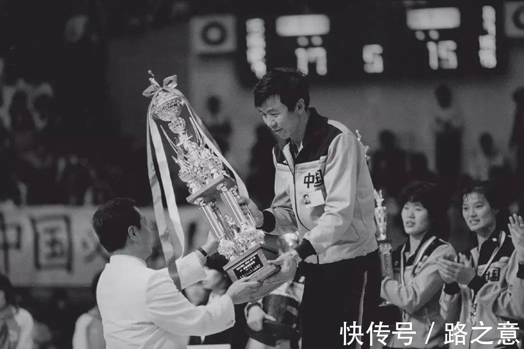 三连冠|他是女排的“魔鬼教父”,他的汗水淌满了走向女排“三连冠”之路