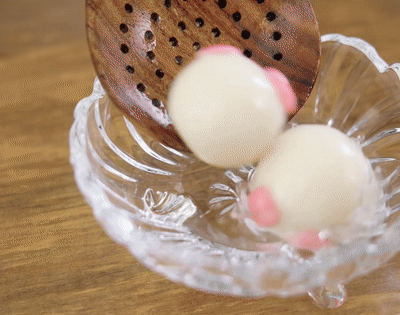 小猪|萌萌哒卡通汤圆，好看又好吃——小猪牛奶馅汤圆