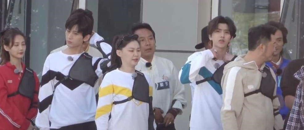 成毅參加《奔跑吧》,為避嫌與其她女嘉賓零互動,只有一人例外