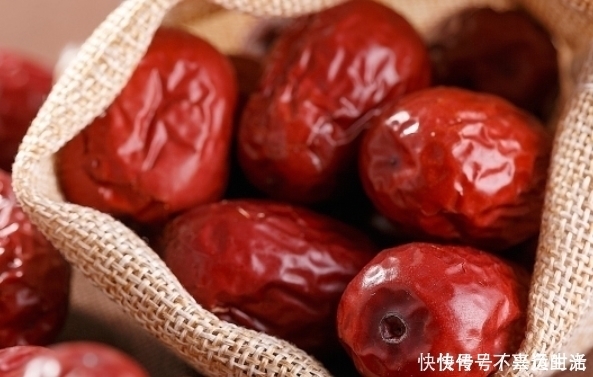 气色|红枣和此物泡茶,早上喝一杯,湿气没了,大肚子平了,气色更好了