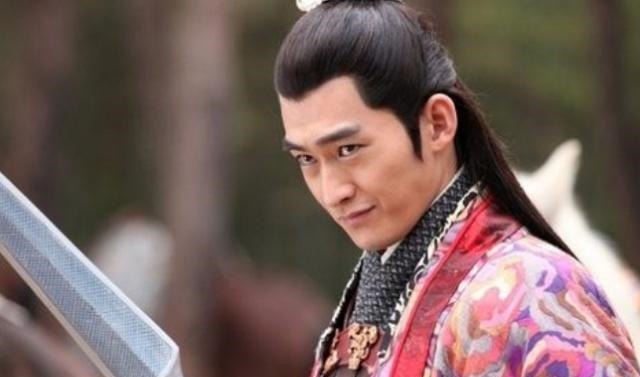 杨再兴#杨七郎和罗成武功高强,为何都死于箭下这个弱点是死穴