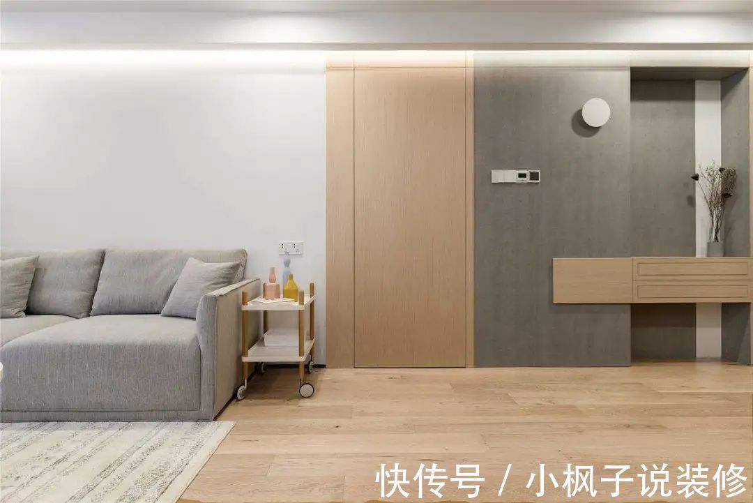 隐形门靠谱吗?过来人良心推荐:不占地且颜值翻倍|小小屋装修网| 私密性